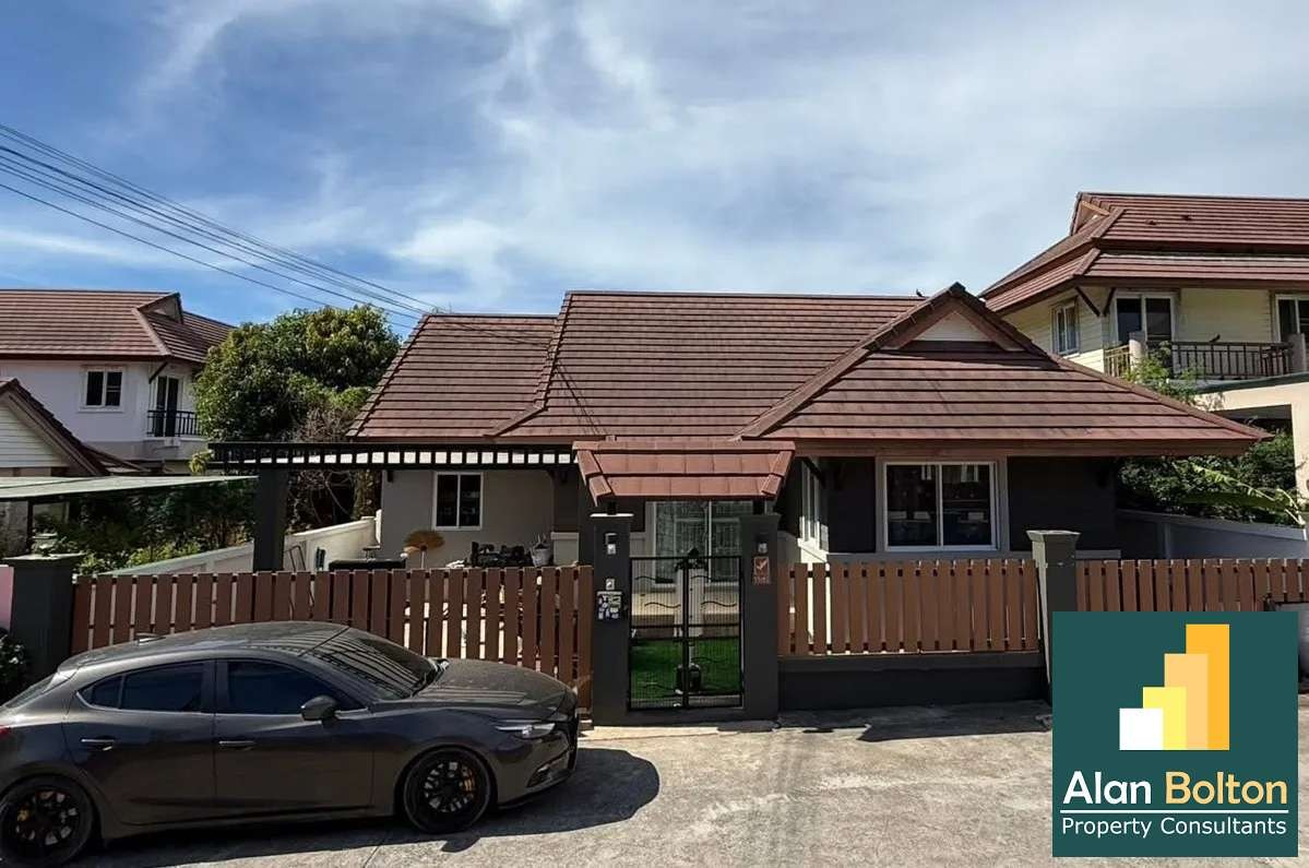 3 Bedroom 2 Bathroom for rent and sale photo 2