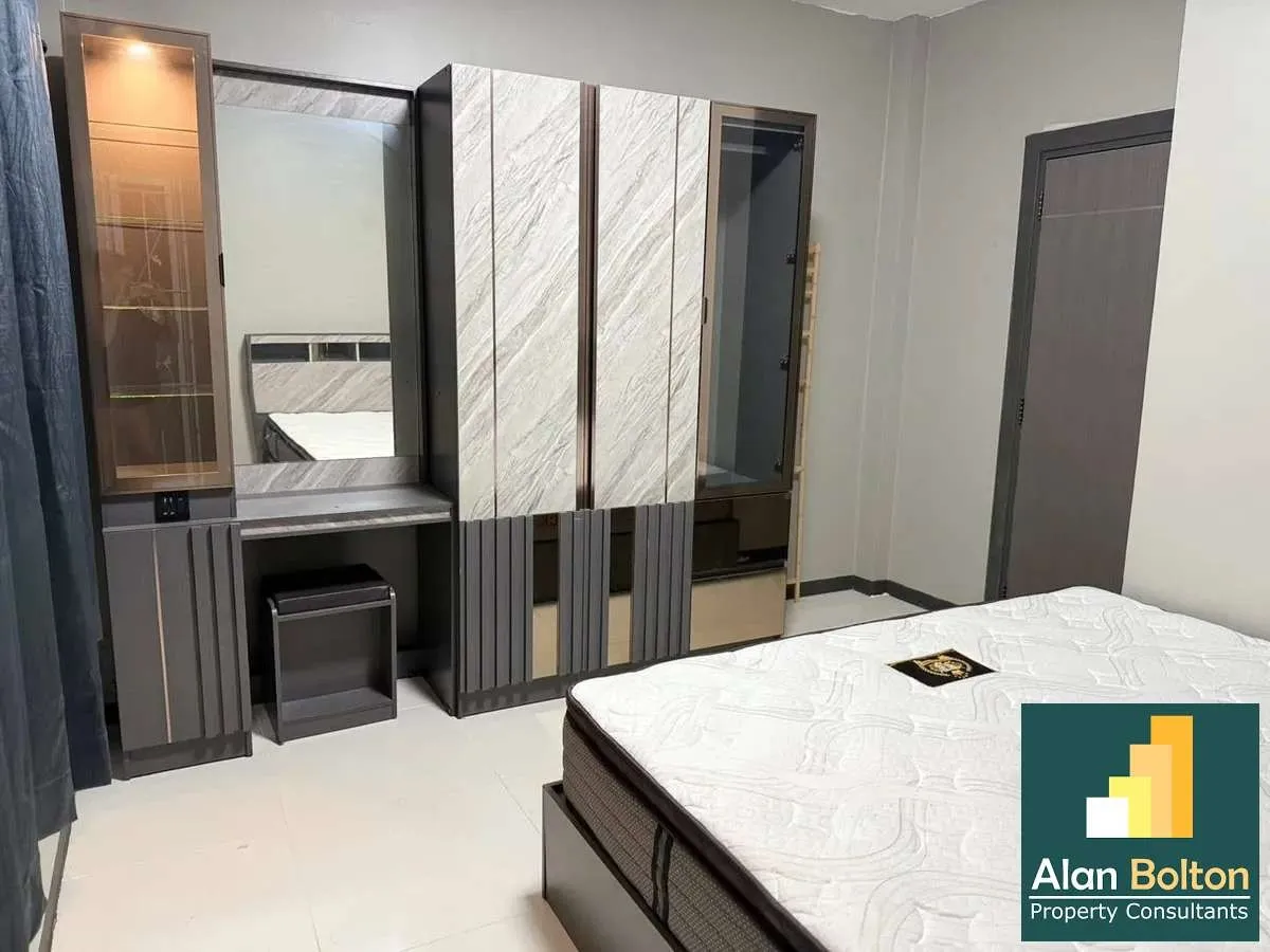 3 Bedroom 2 Bathroom for rent and sale photo 8