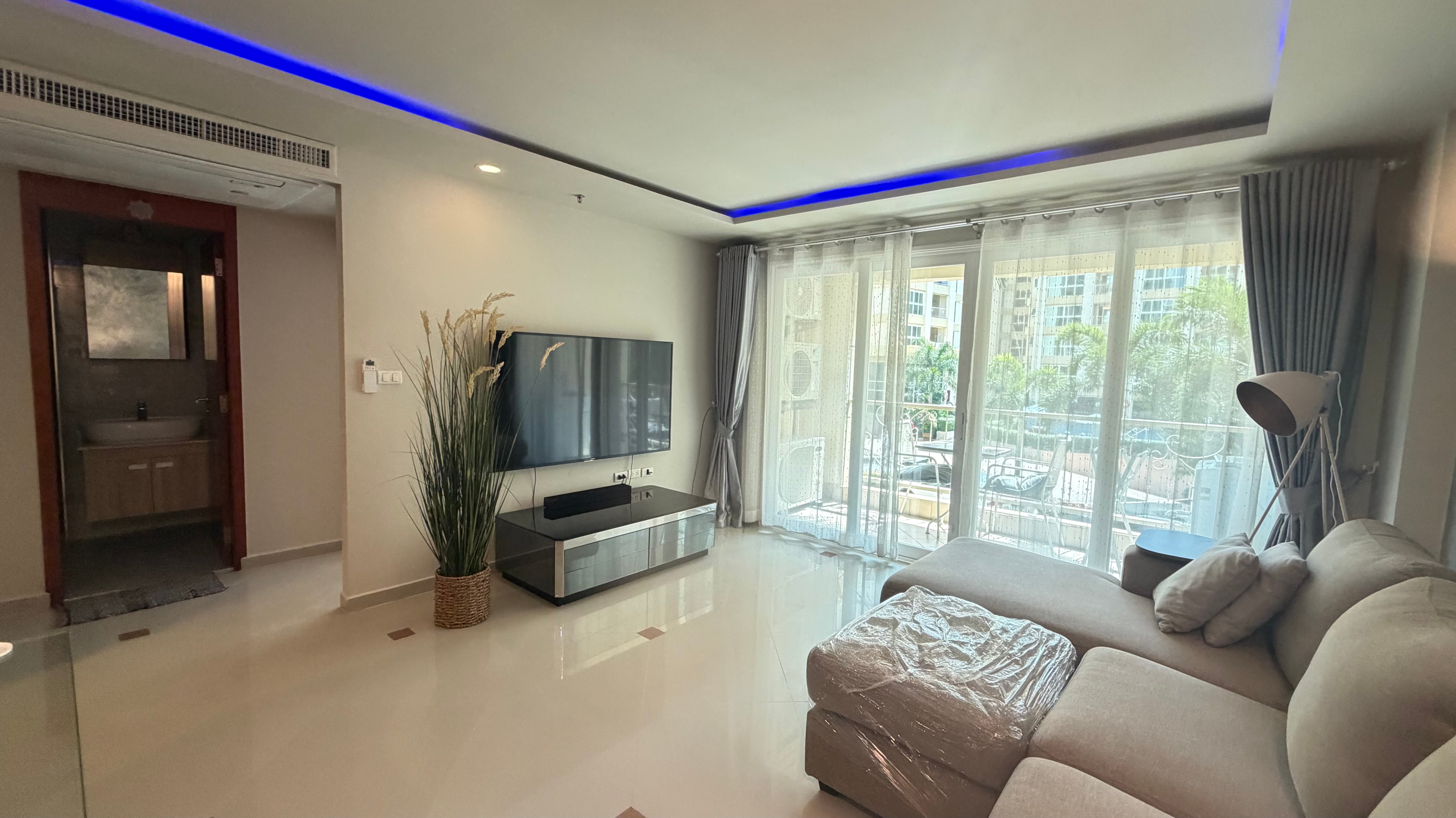 2 Bedroom Condo For Sale and Rent In central Pattaya photo 22