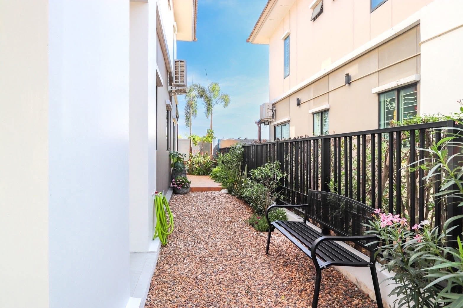 3 Bedroom 2 Bathroom in Pruksa Ville photo 20