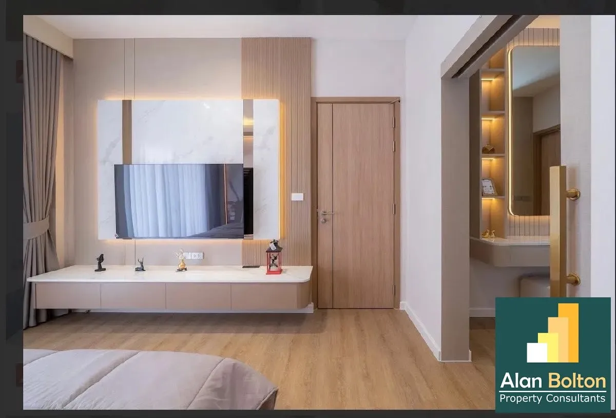 Luxury pool villa 4 Bedrooms 5 Bathrooms in East Pattaya photo 24