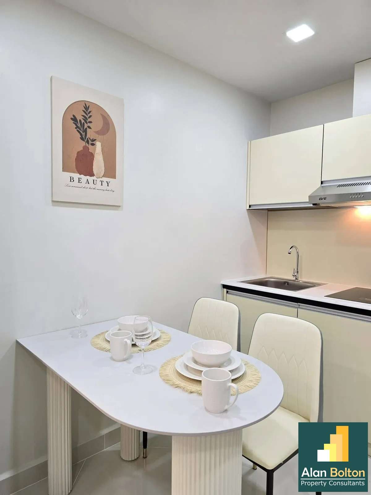 1 Bedroom 1 Bathroom for Sale photo 9