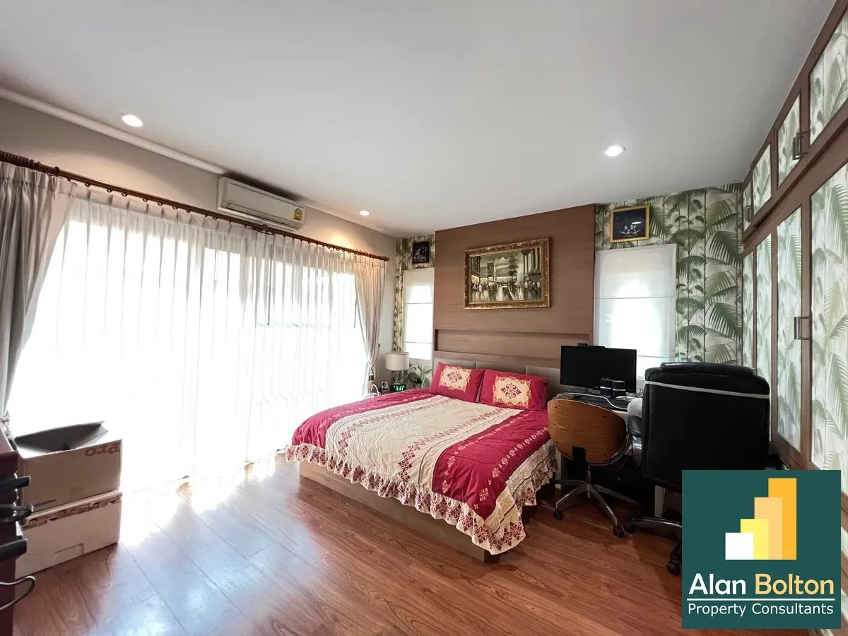 Luxury pool villa 3 Bedrooms 4 Bathrooms in Huay yai photo 15