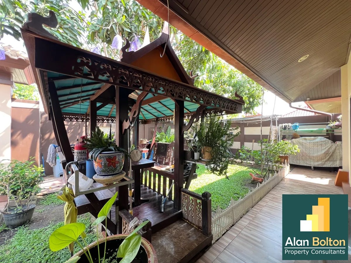 Luxury pool villa 3 Bedrooms 4 Bathrooms in Huay yai photo 22