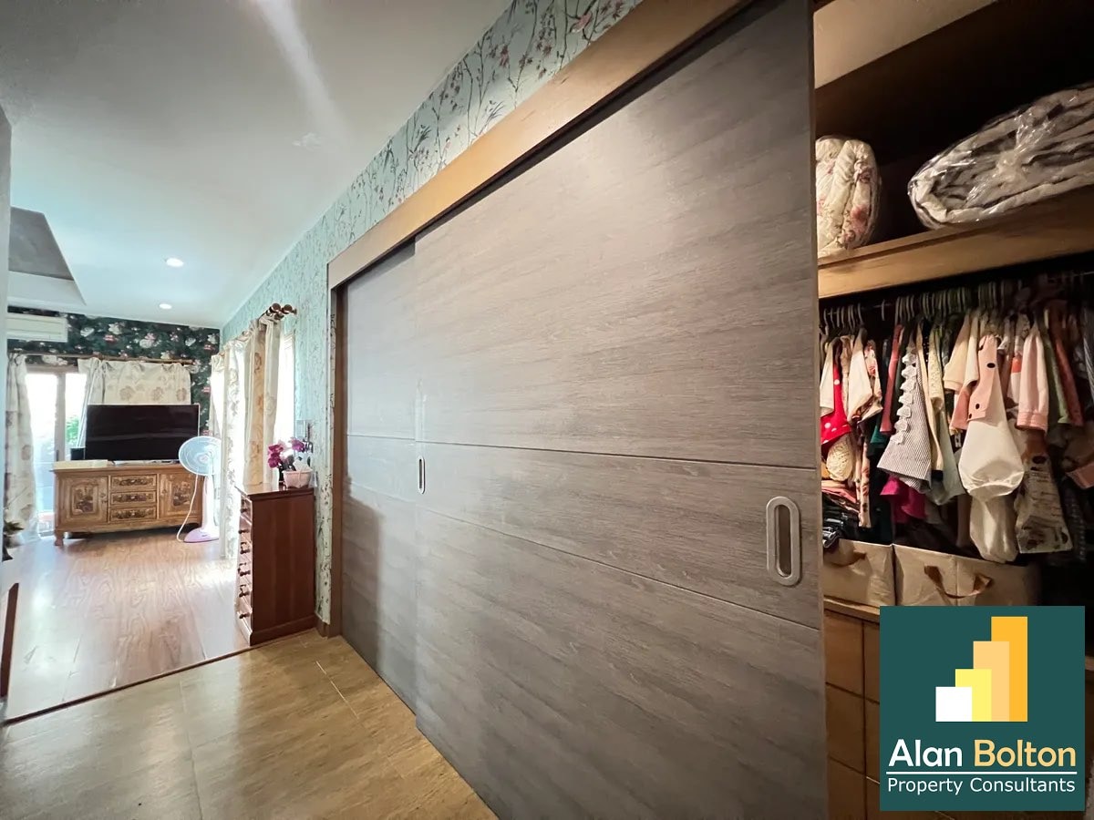 Luxury pool villa 3 Bedrooms 4 Bathrooms in Huay yai photo 8