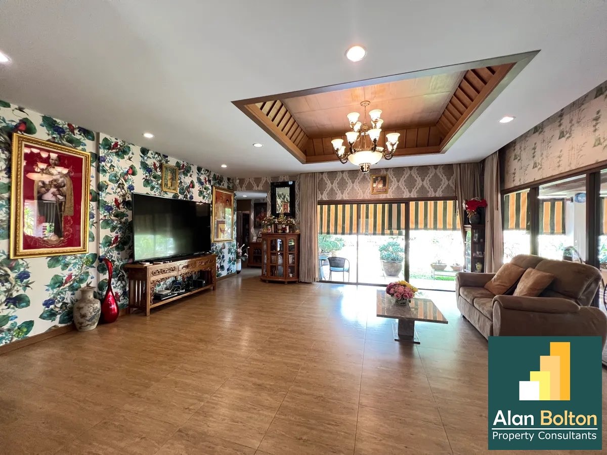 Luxury pool villa 3 Bedrooms 4 Bathrooms in Huay yai photo 26