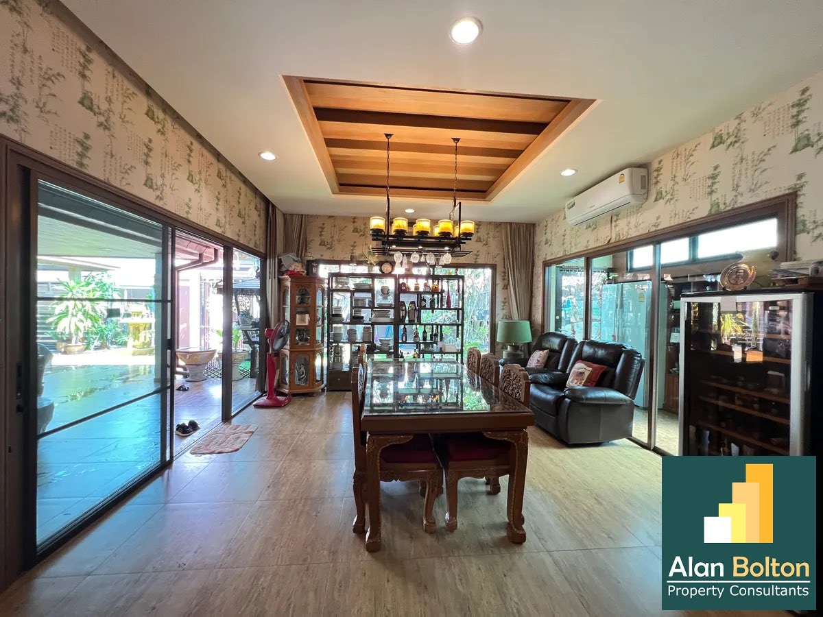 Luxury pool villa 3 Bedrooms 4 Bathrooms in Huay yai photo 20