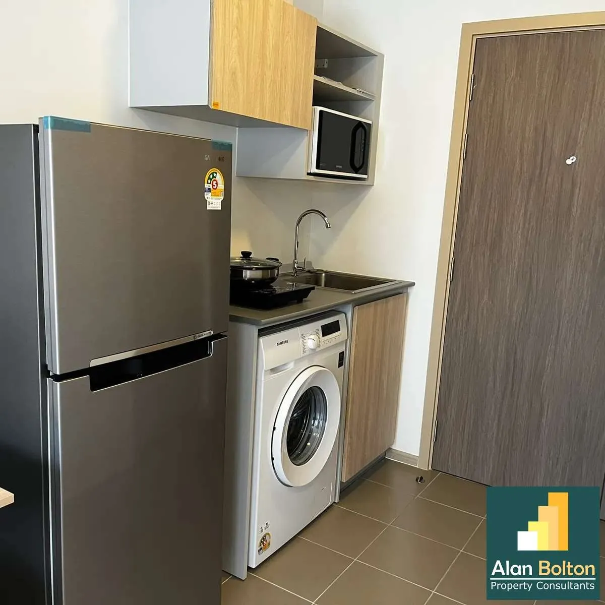 Vay Photisan 2 Studio For Sale photo 2