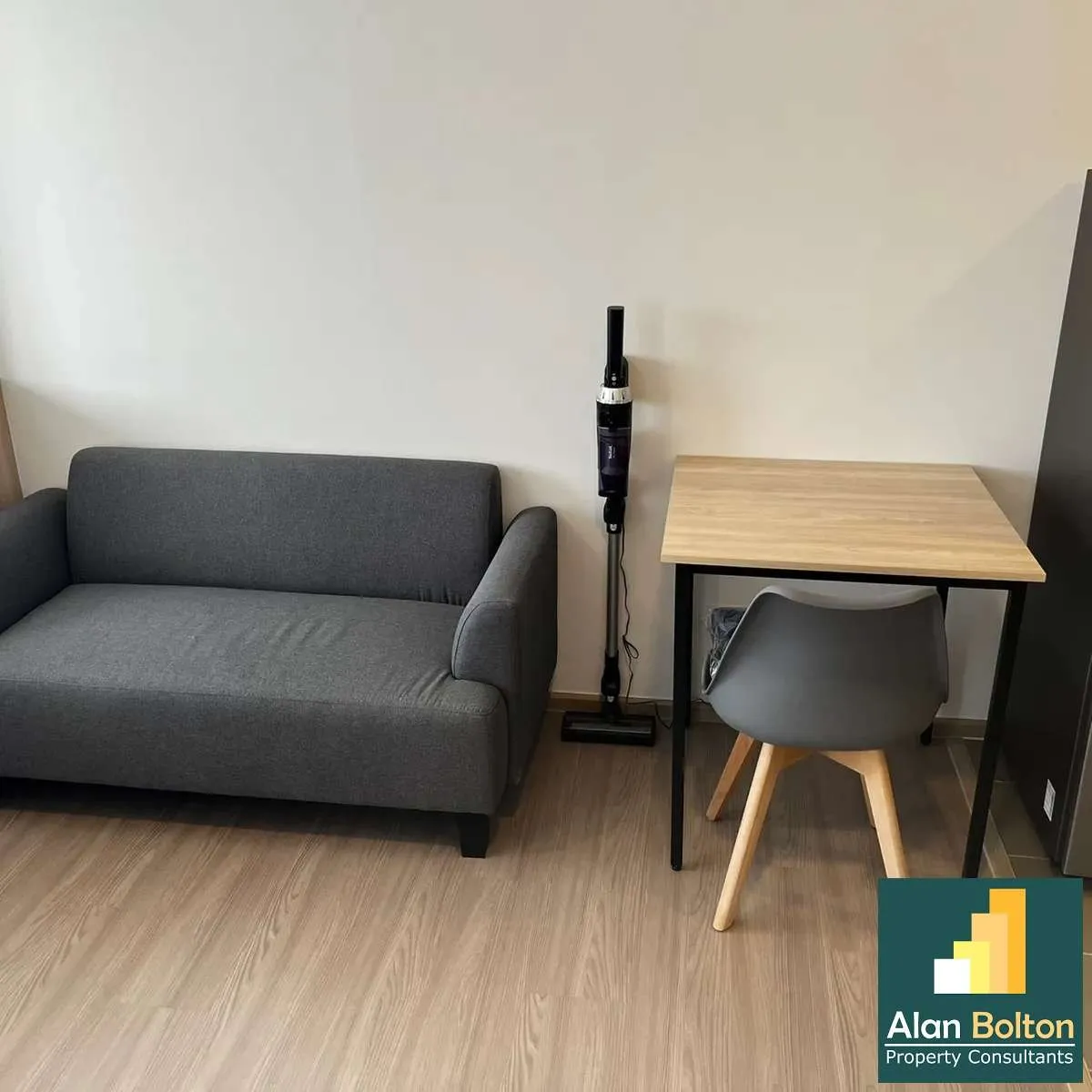 Vay Photisan 2 Studio For Sale photo 3