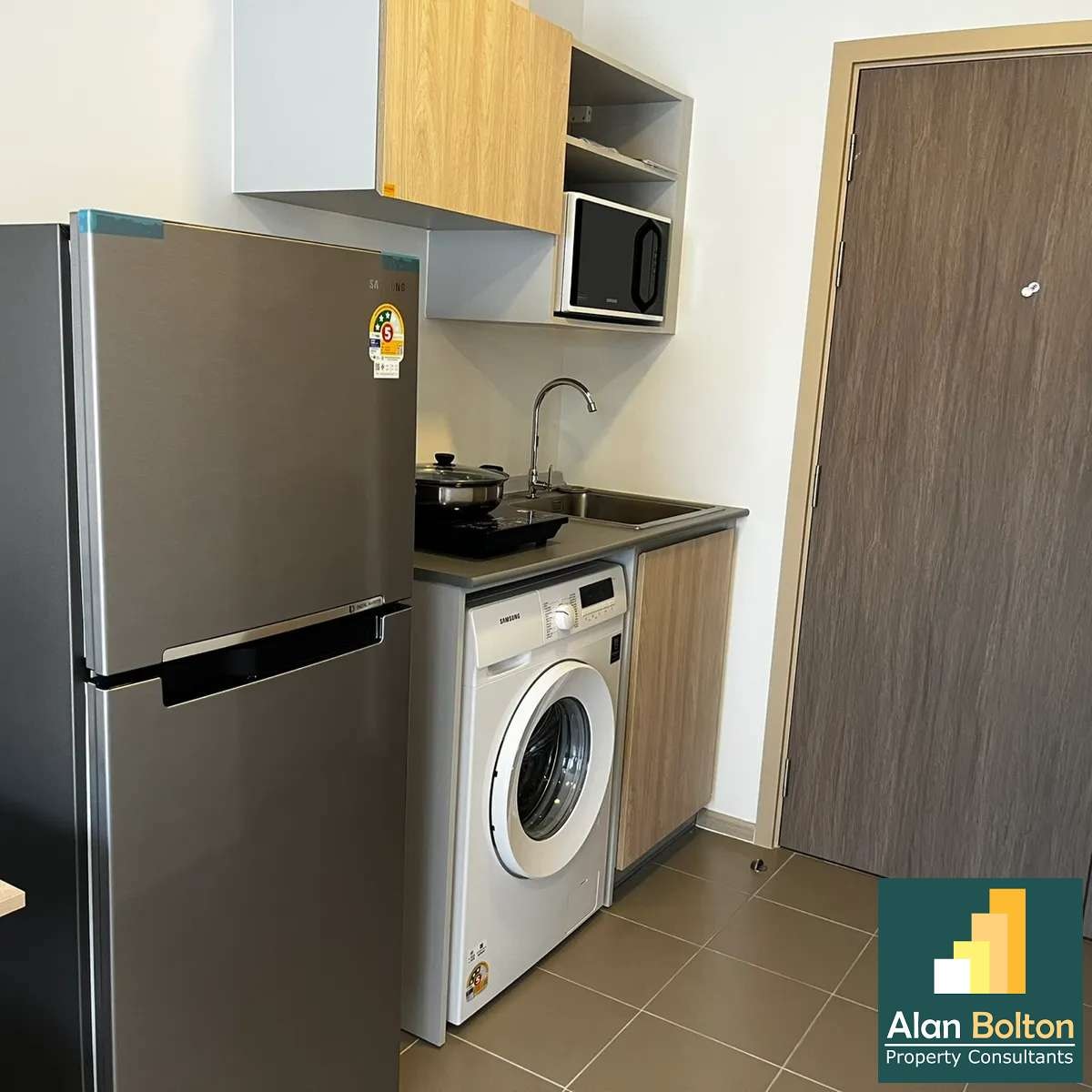 Vay Photisan 2 Studio For Sale photo 3