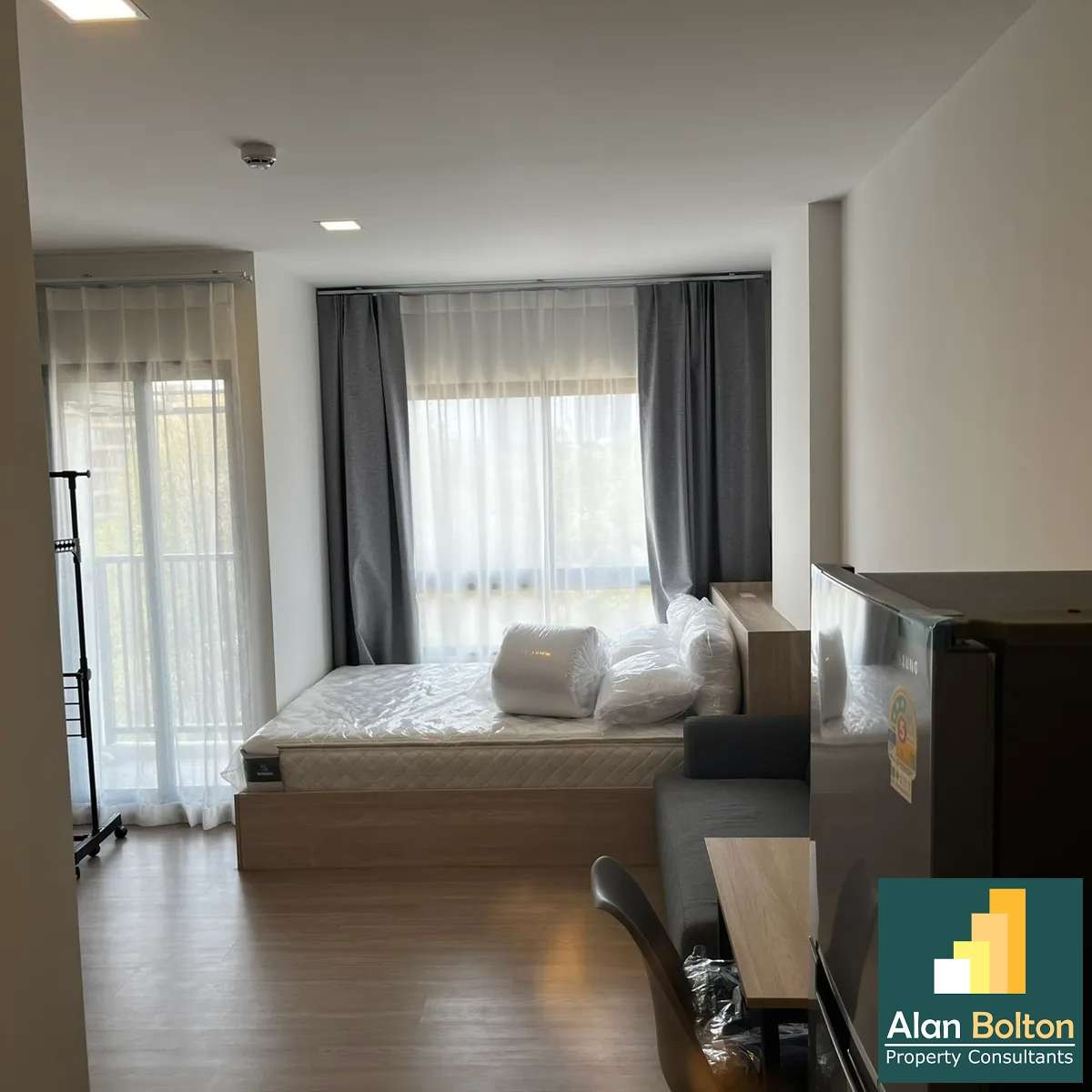 Vay Photisan 2 Studio For Sale