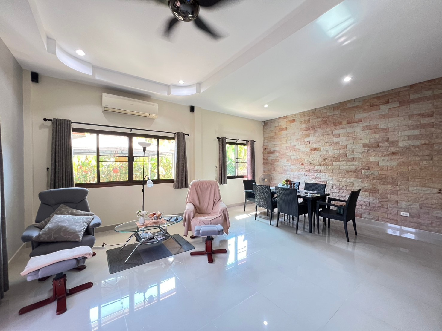 2 Story 2 Bedrooms 2 Bathrooms in East Pattaya photo 32