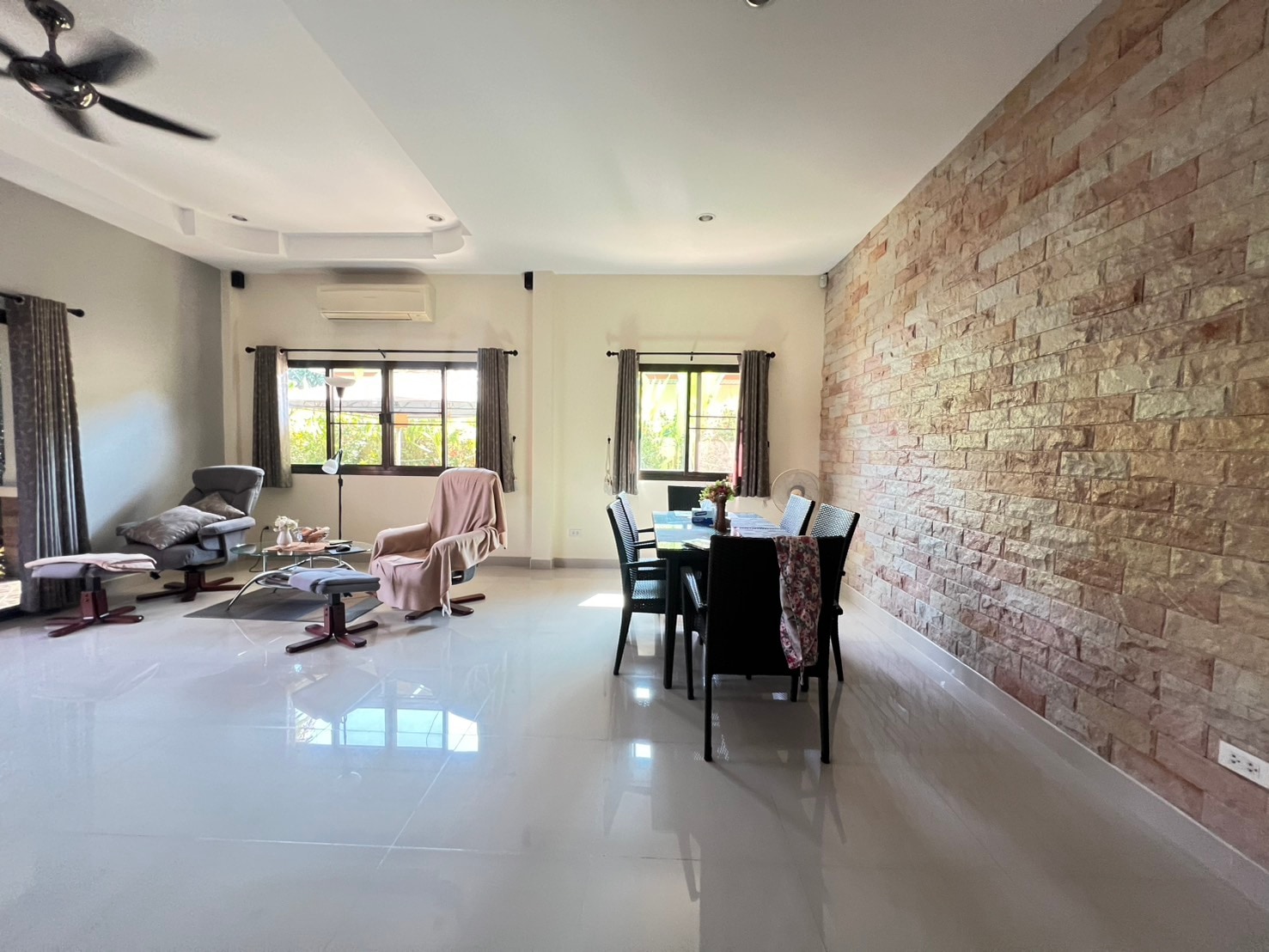 2 Story 2 Bedrooms 2 Bathrooms in East Pattaya photo 24