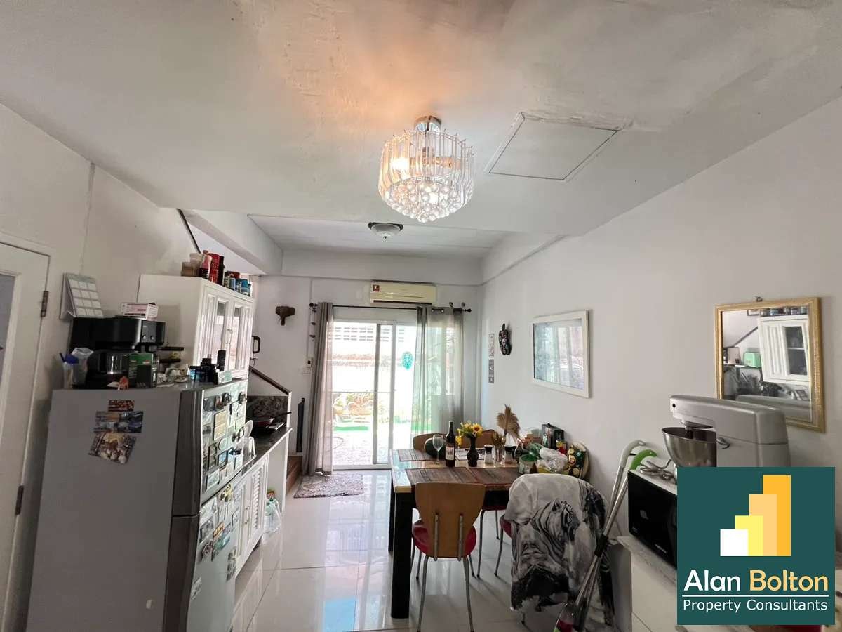 2 Story 2 Bedrooms 2 Bathrooms in East Pattaya photo 6