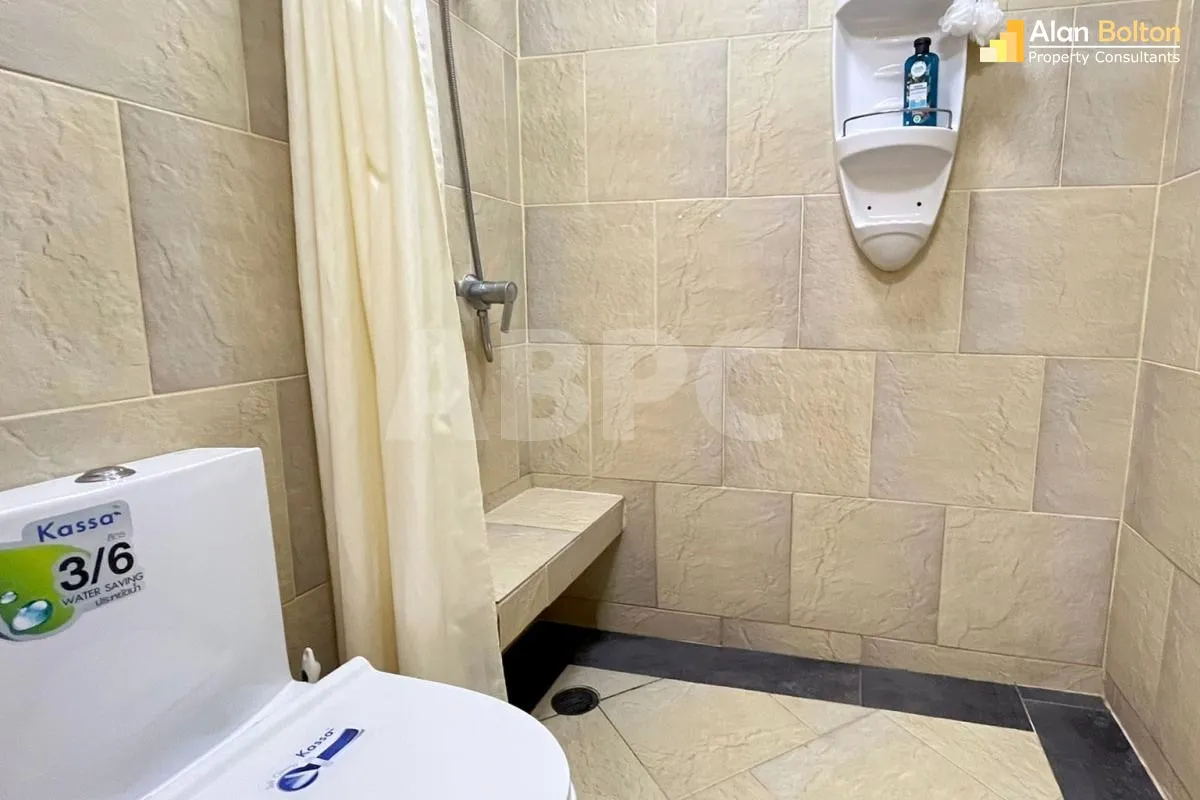 2 Bed 1 Bath Condo In Jomtien photo 11