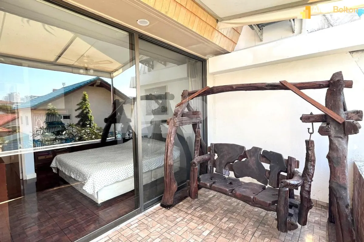 2 Bed 1 Bath Condo In Jomtien photo 4