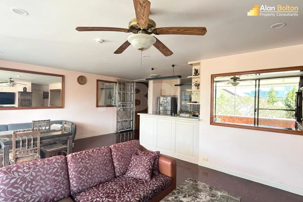 2 Bed 1 Bath Condo In Jomtien photo 6