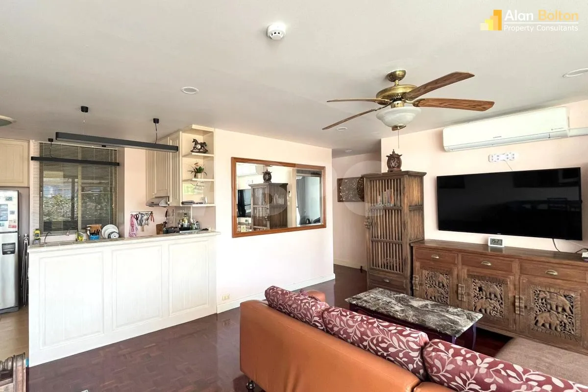 2 Bed 1 Bath Condo In Jomtien photo 7