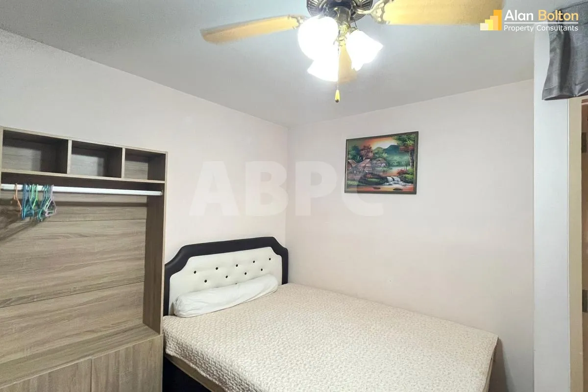 2 Bed 1 Bath Condo In Jomtien photo 10