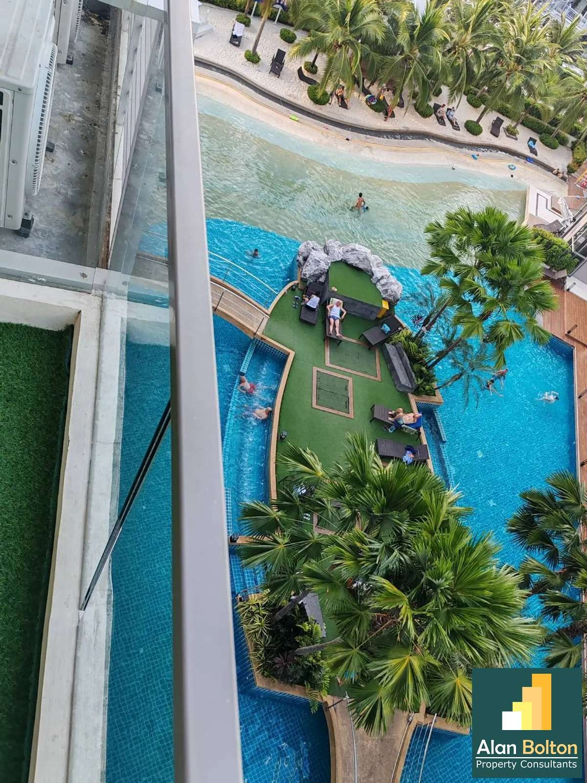 One Bedroom Condo For sale in Jomtien photo 4