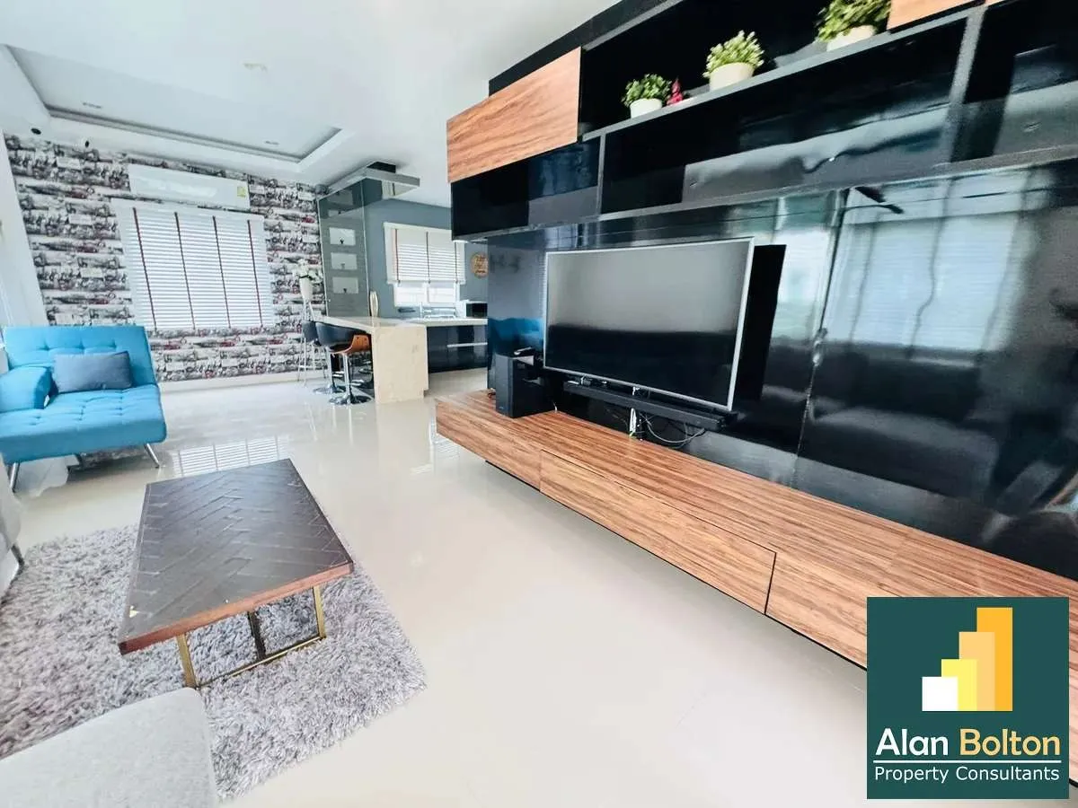 3 Bedroom House For Rent In East Pattaya photo 14