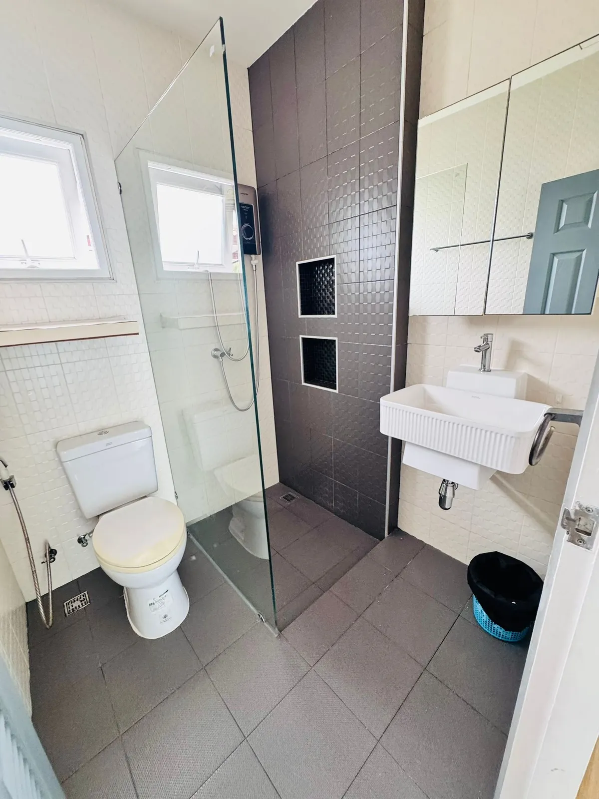 3 Bedroom House For Rent In East Pattaya photo 16