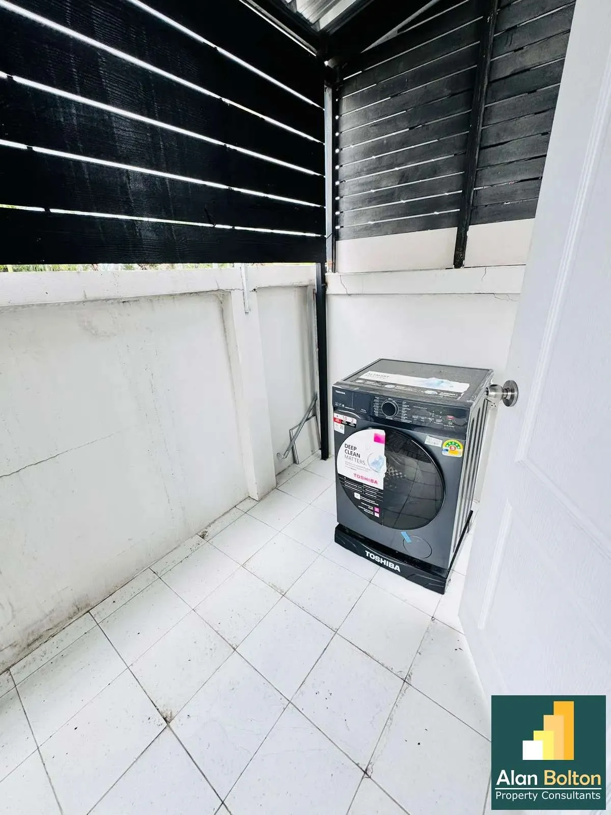 3 Bedroom House For Rent In East Pattaya photo 8