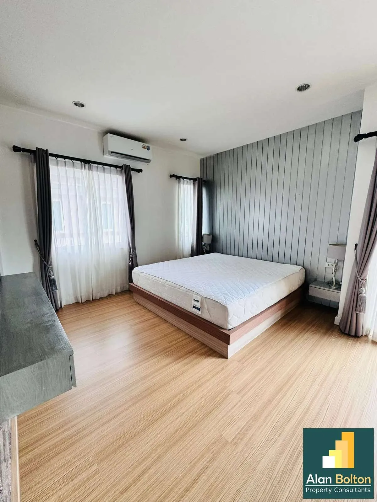 3 Bedroom House For Rent In East Pattaya photo 9