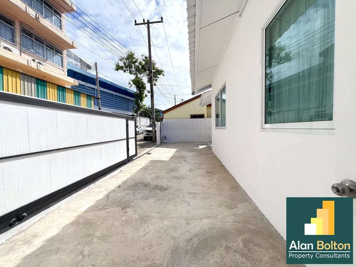 3 Bedroom 2 Bathroom Private House in Soi Wat Dham photo 19