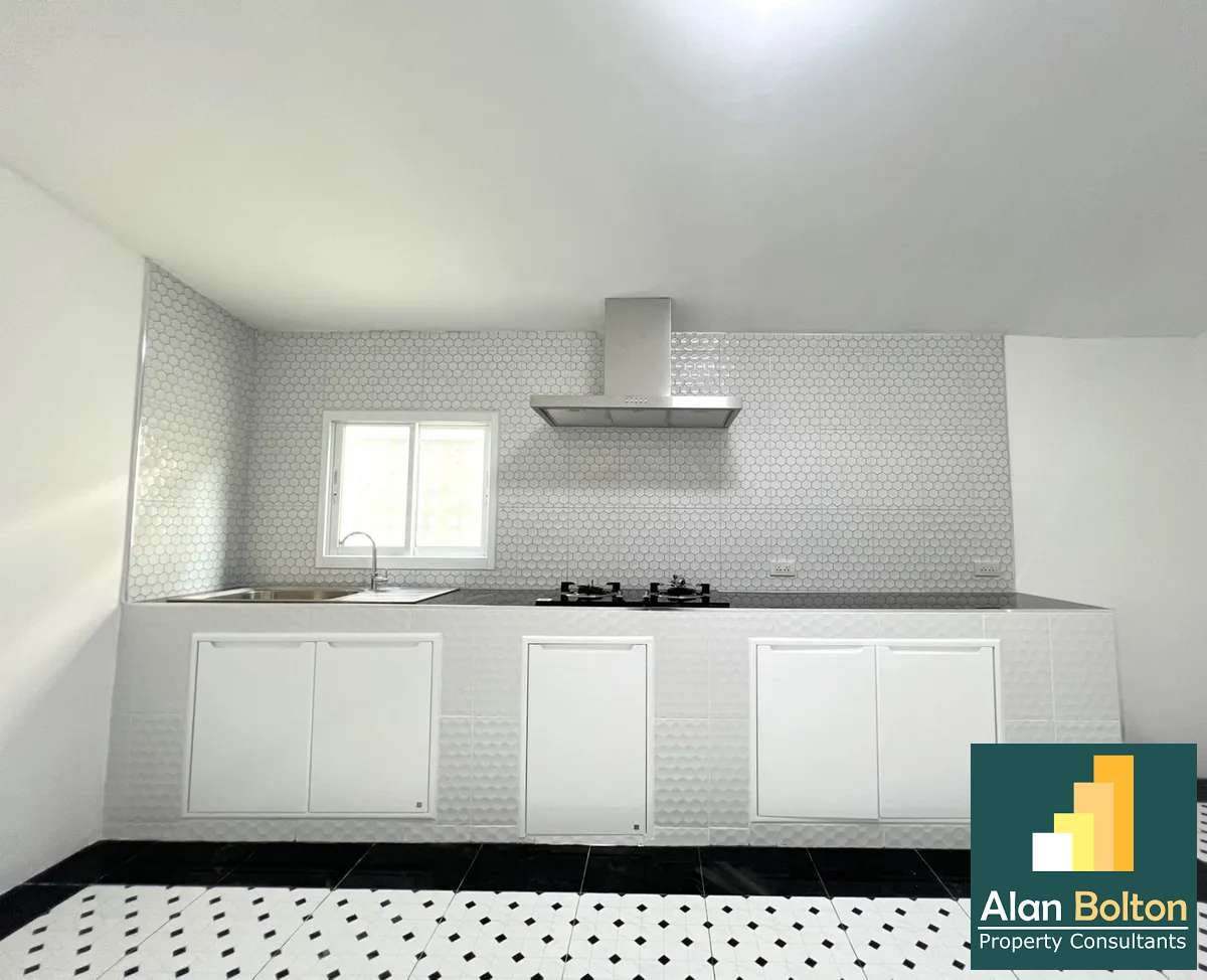 3 Bedroom 2 Bathroom Private House in Soi Wat Dham photo 7