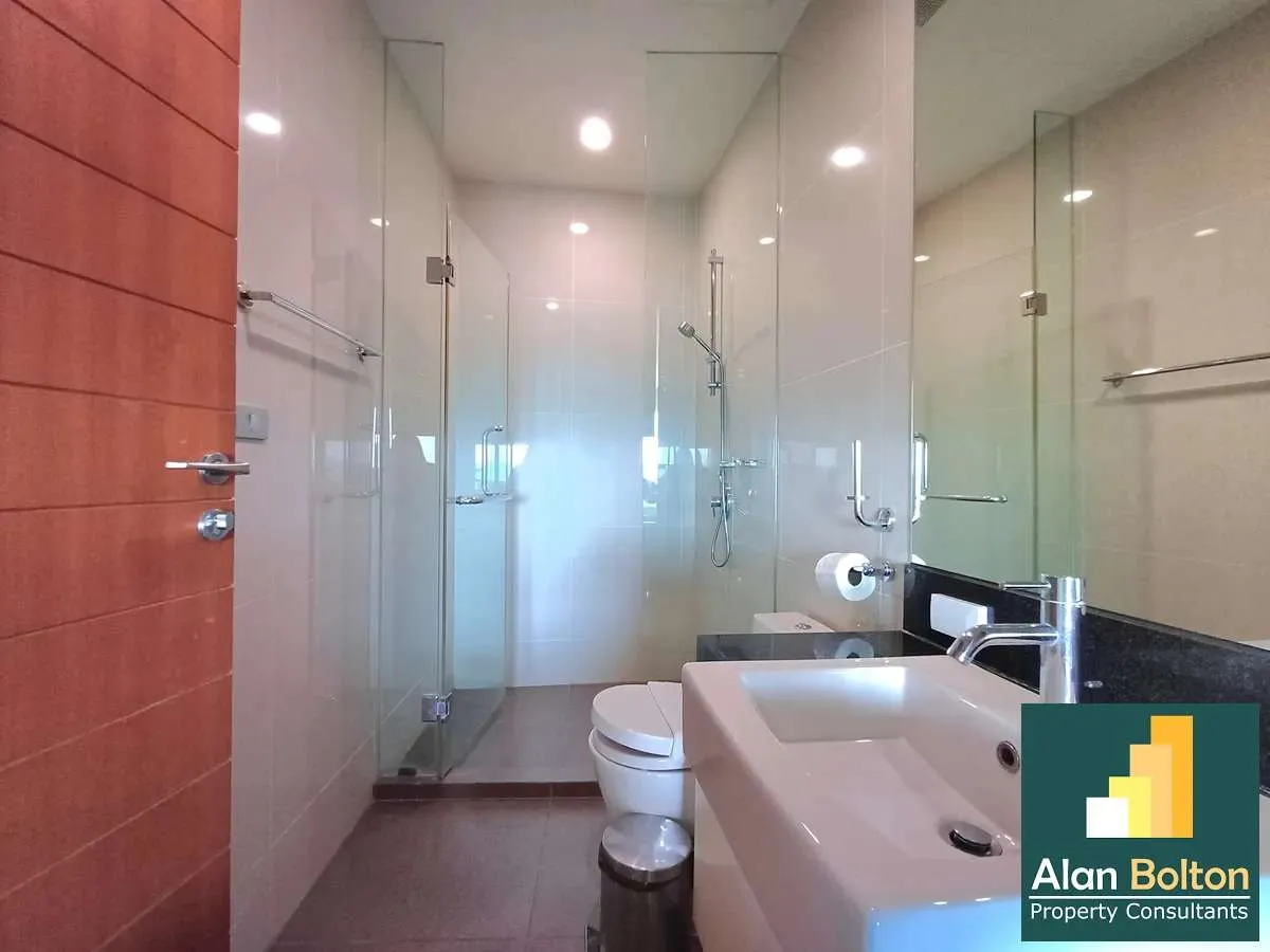 Beachfront Seaview studio 1 bathroom in White Sand Beach Residence for RENT photo 9