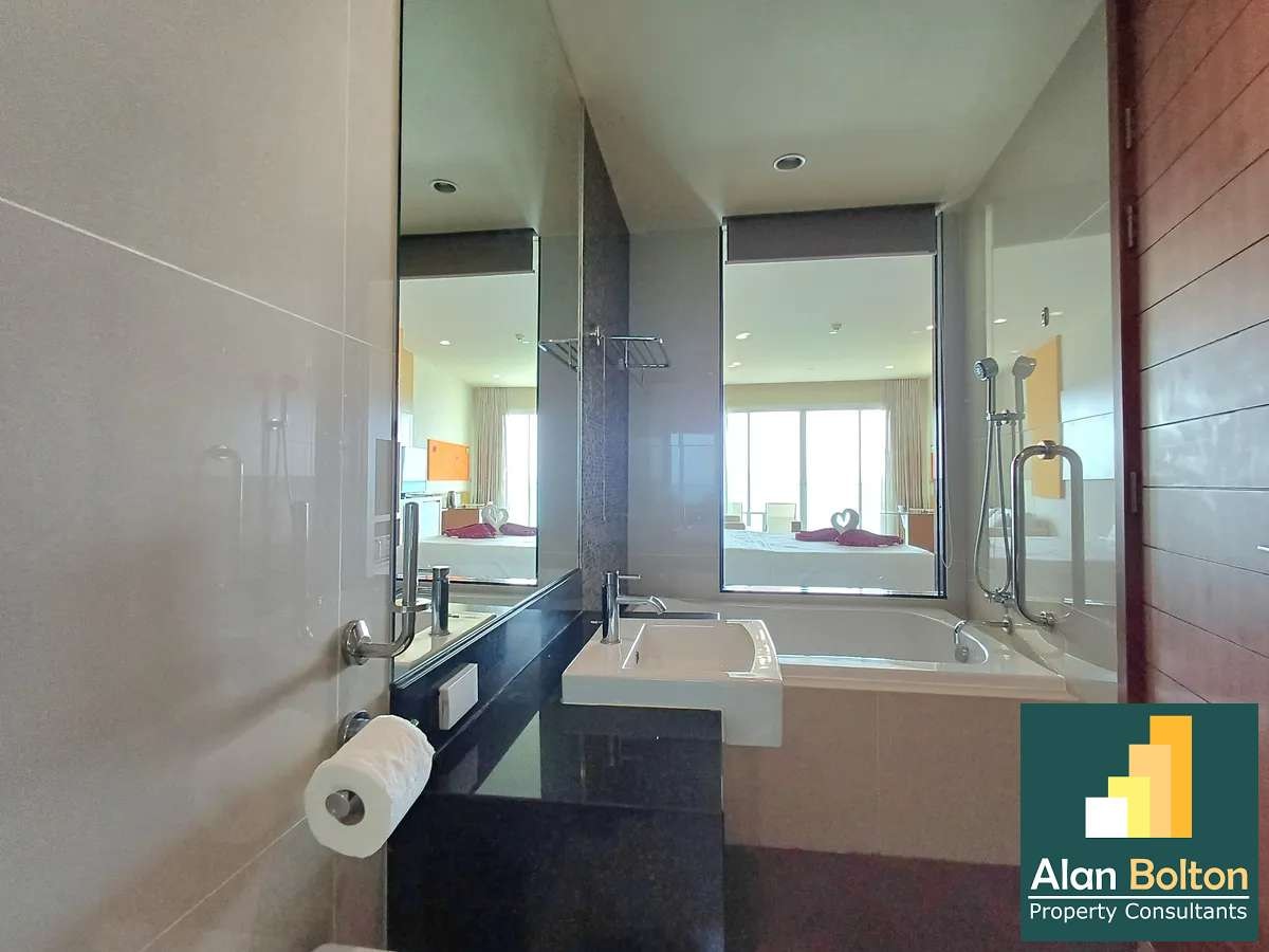 Beachfront Seaview studio 1 bathroom in White Sand Beach Residence for RENT photo 10