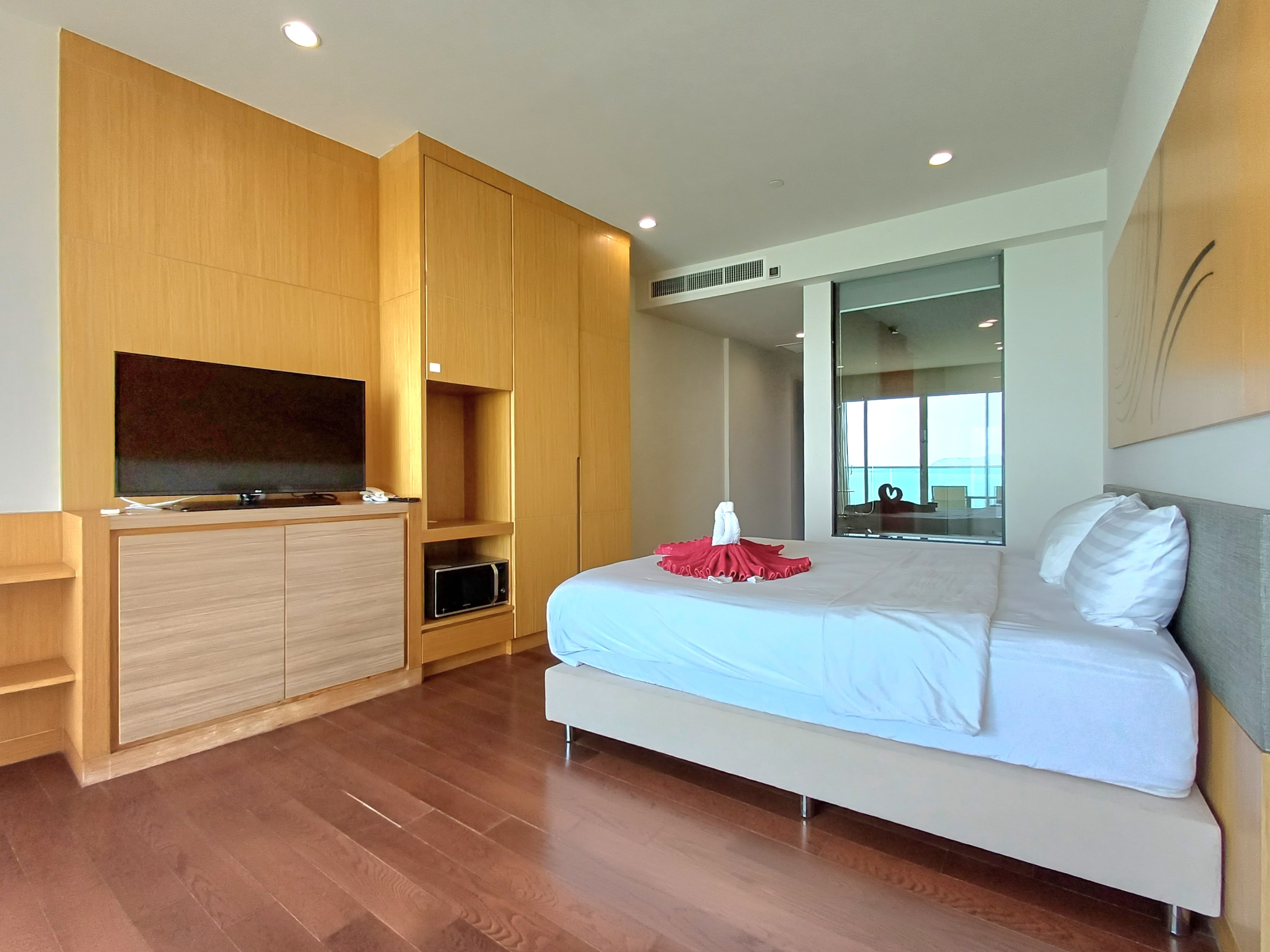 Beachfront Seaview studio 1 bathroom in White Sand Beach Residence for RENT photo 27