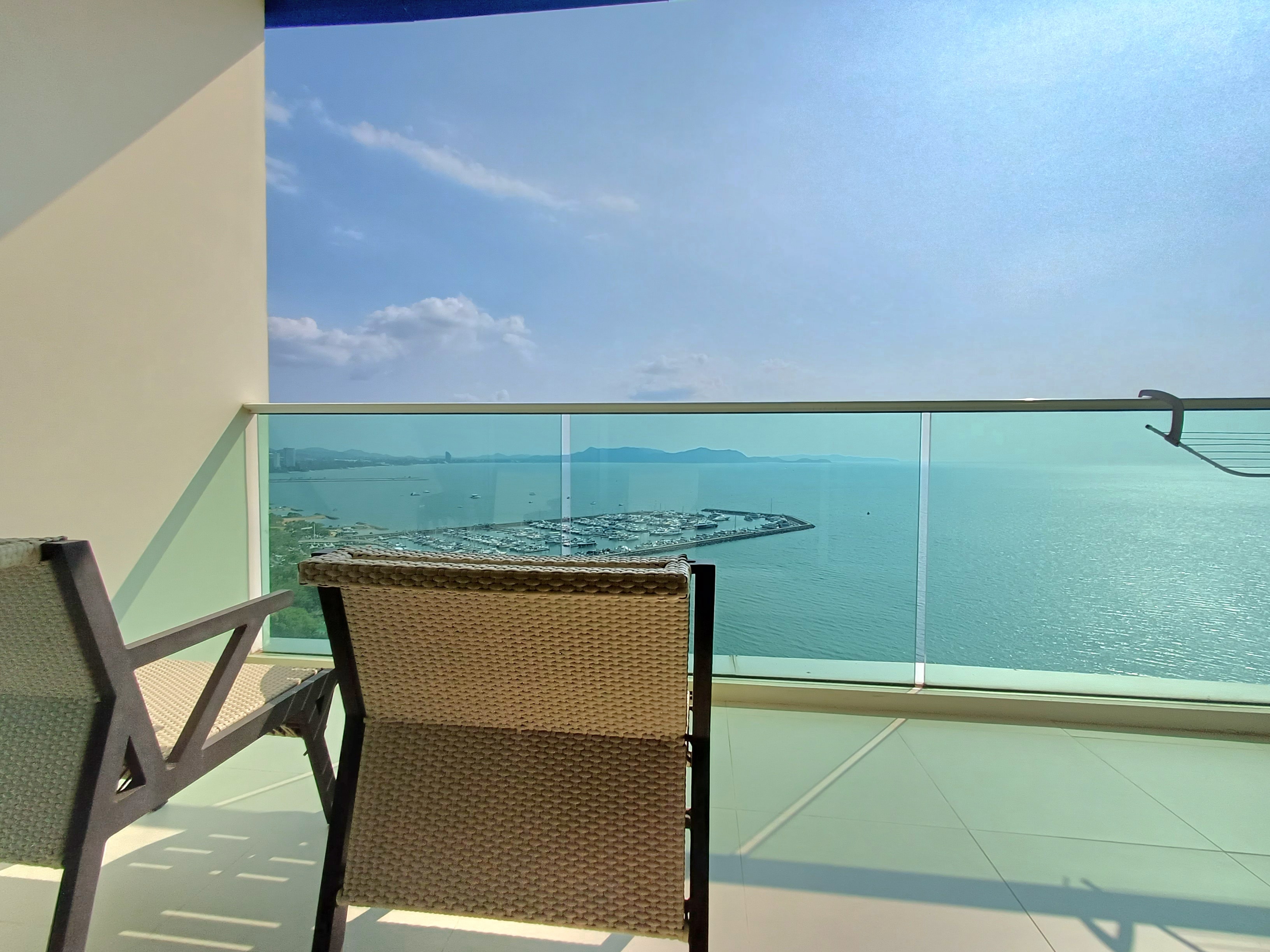 Beachfront Seaview studio 1 bathroom in White Sand Beach Residence for RENT photo 28