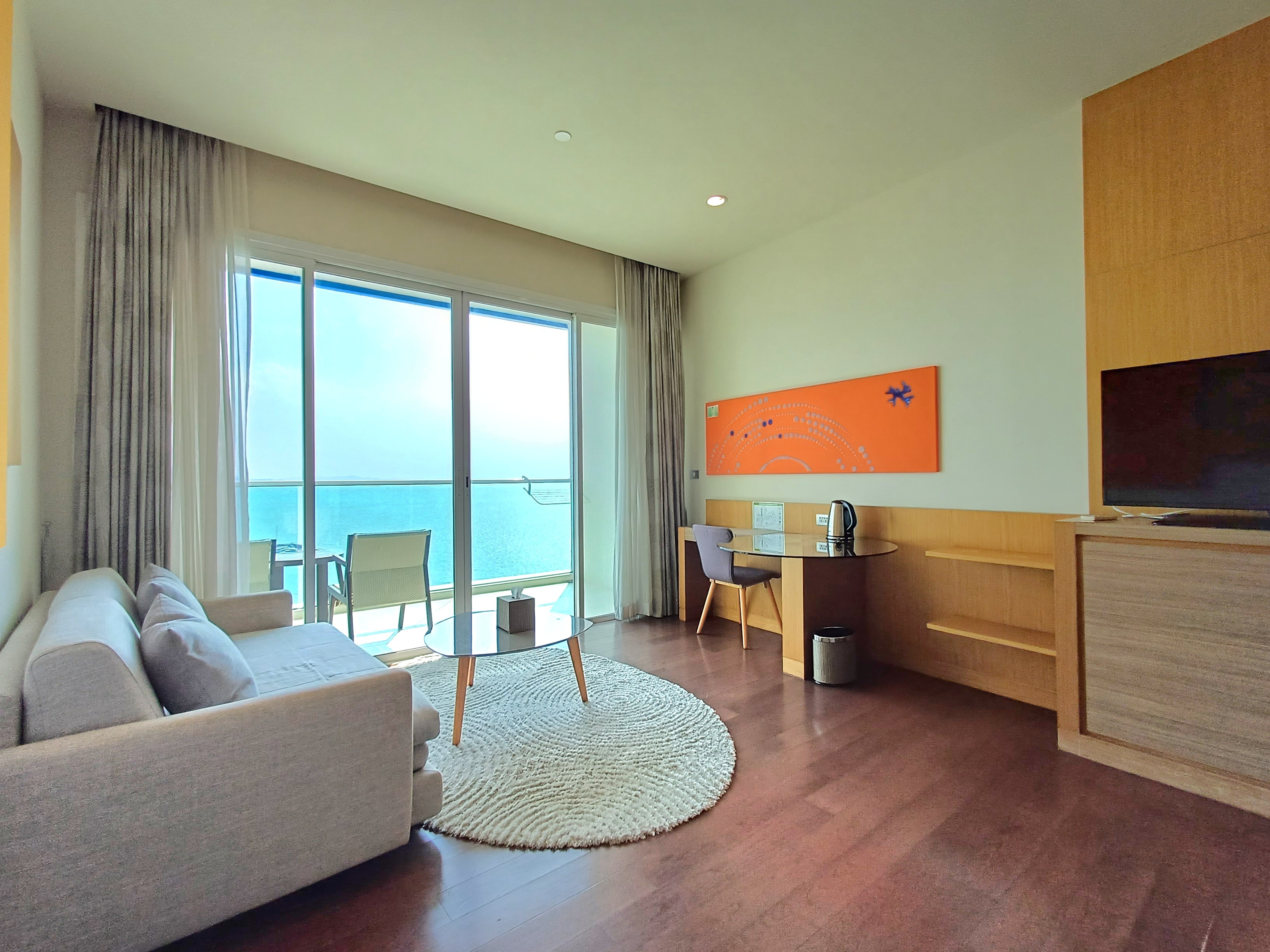 Beachfront Seaview studio 1 bathroom in White Sand Beach Residence for RENT photo 25