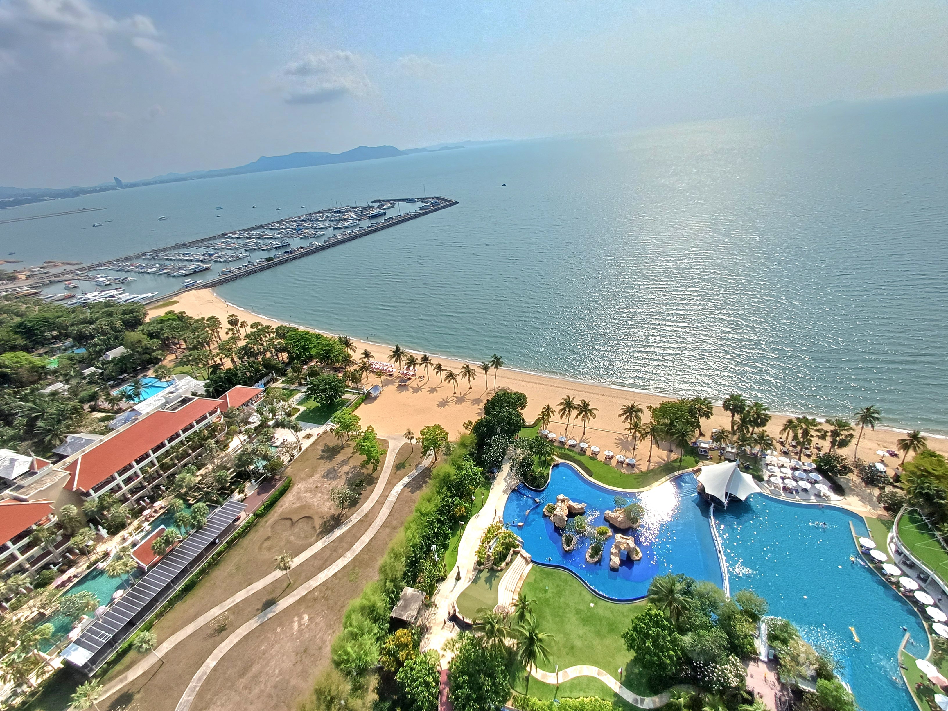 Beachfront Seaview studio 1 bathroom in White Sand Beach Residence for RENT photo 31