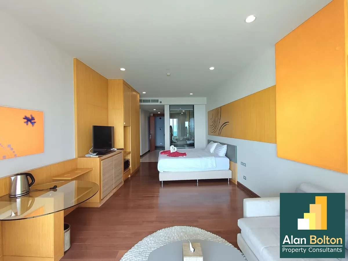 Beachfront Seaview studio 1 bathroom in White Sand Beach Residence for RENT photo 6