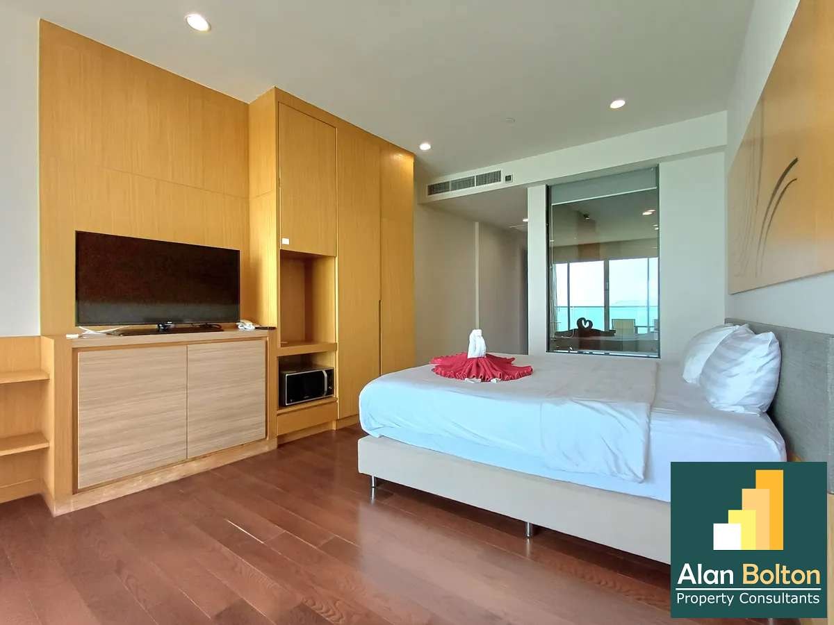 Beachfront Seaview studio 1 bathroom in White Sand Beach Residence for RENT photo 3