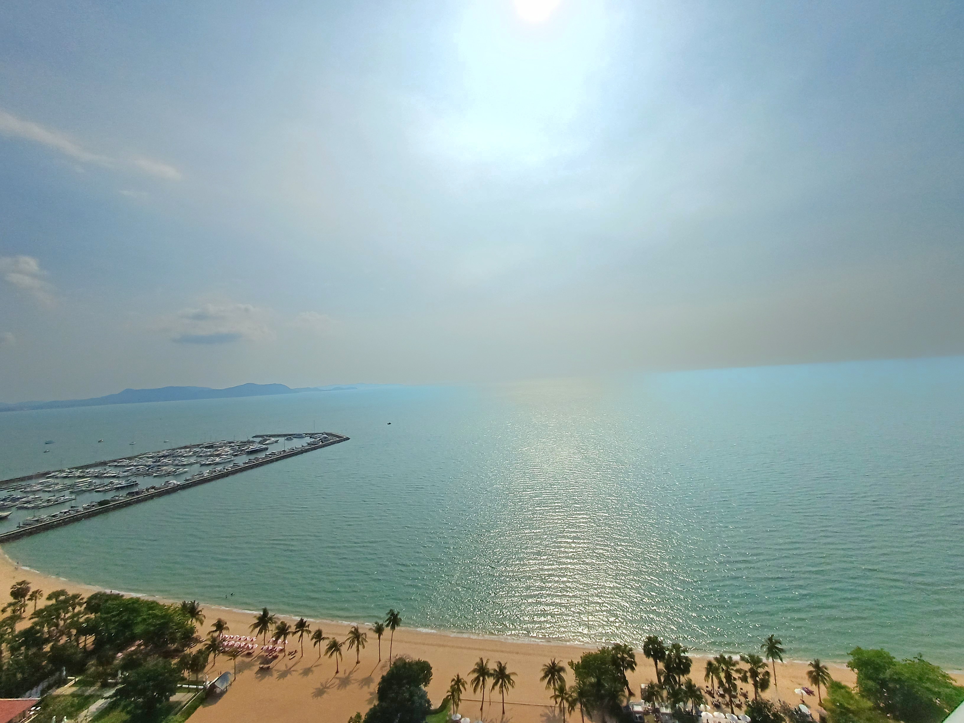 Beachfront Seaview studio 1 bathroom in White Sand Beach Residence for RENT photo 29
