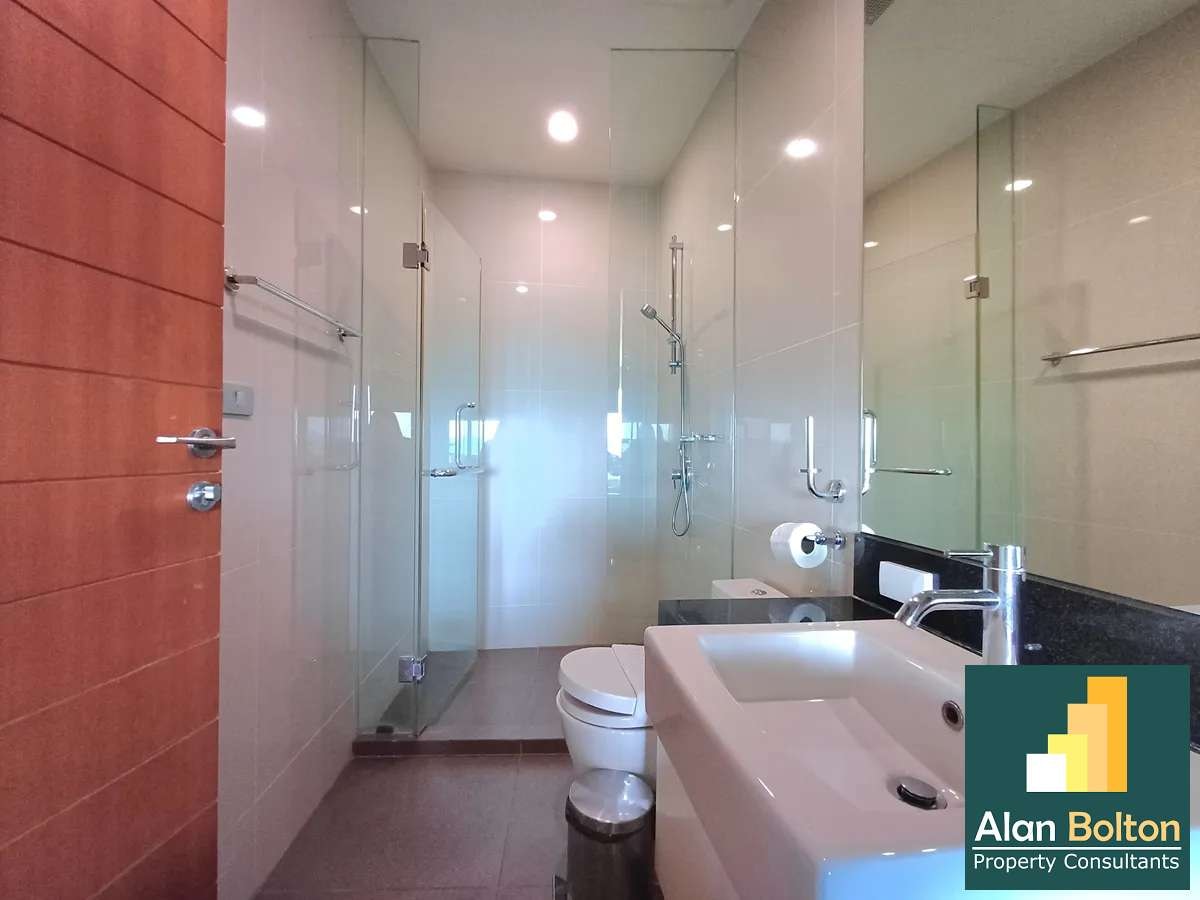 Beachfront Seaview studio 1 bathroom in White Sand Beach Residence for RENT photo 9