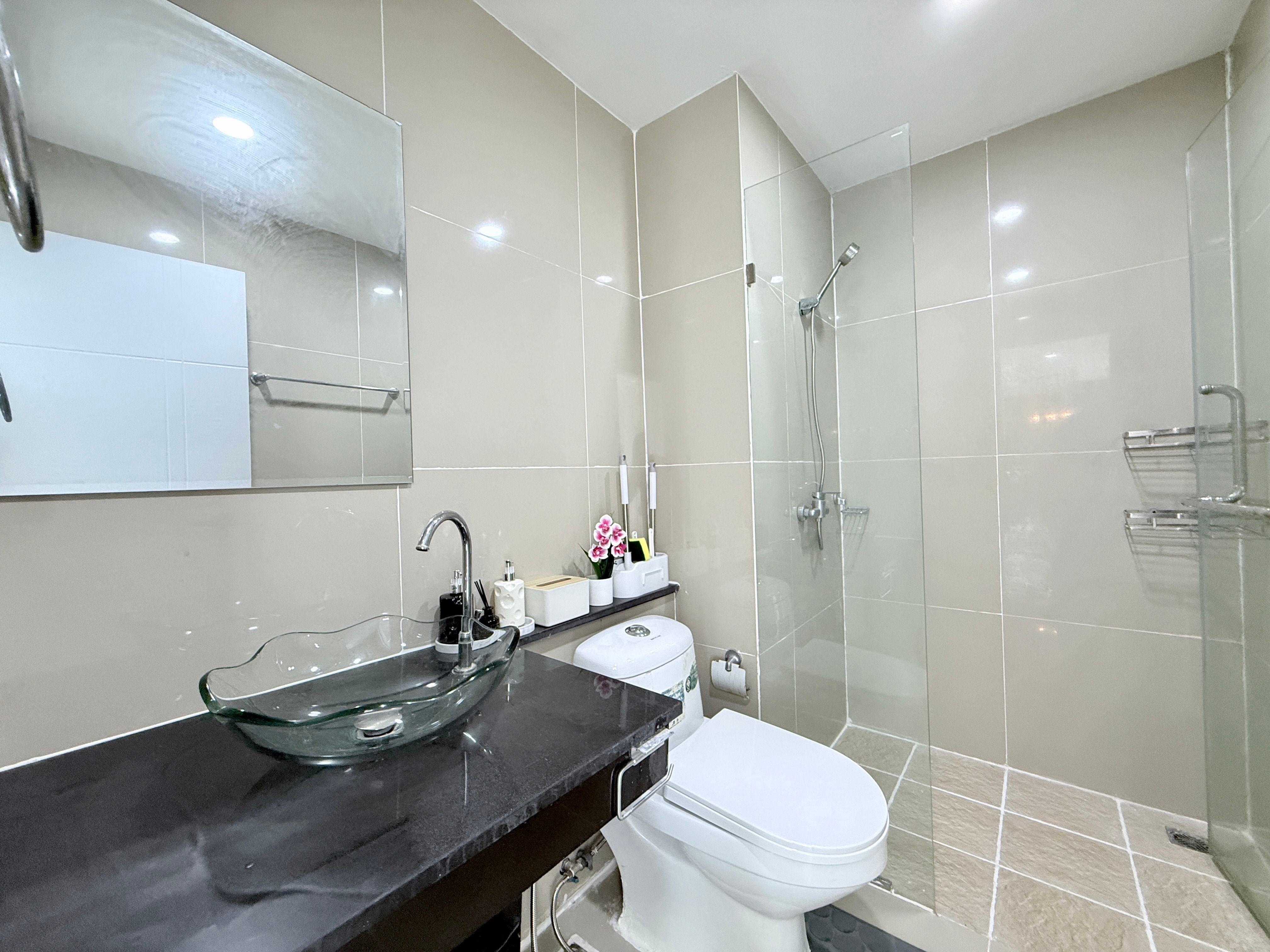 Beach front Jomtien for rent photo 19