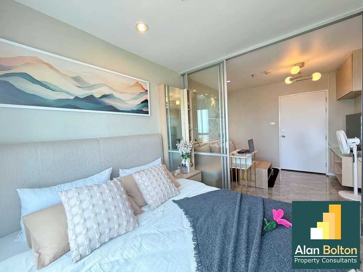 Beach front Jomtien for rent photo 4