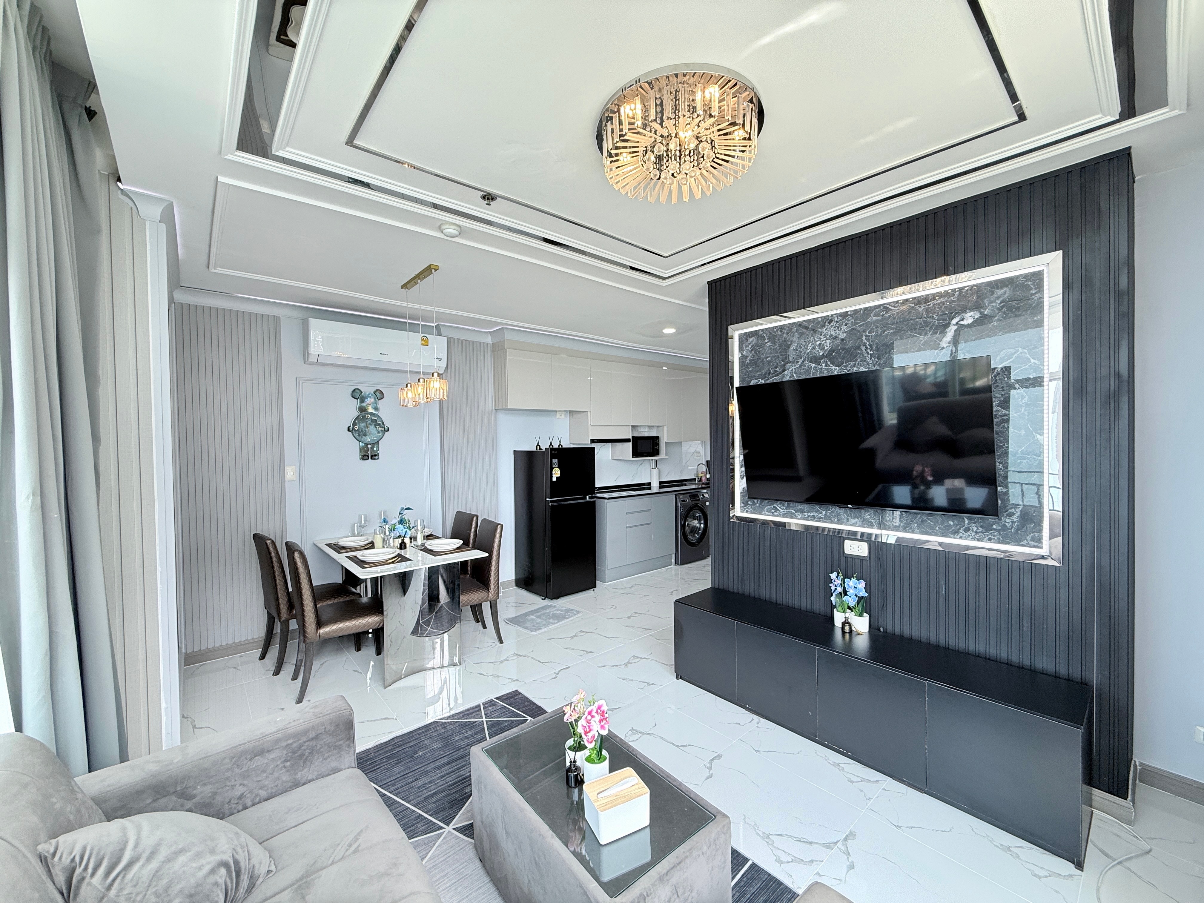 Beach front Jomtien for rent photo 28
