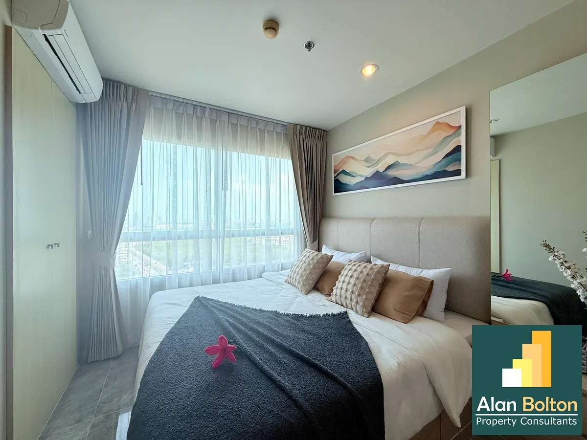 Beach front Jomtien for rent photo 5