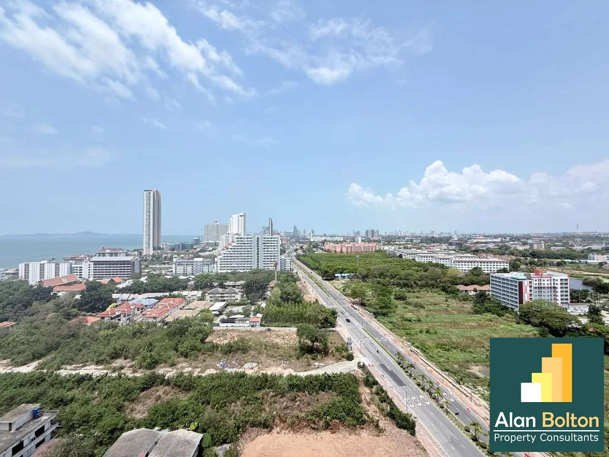 Beach front Jomtien for rent photo 11