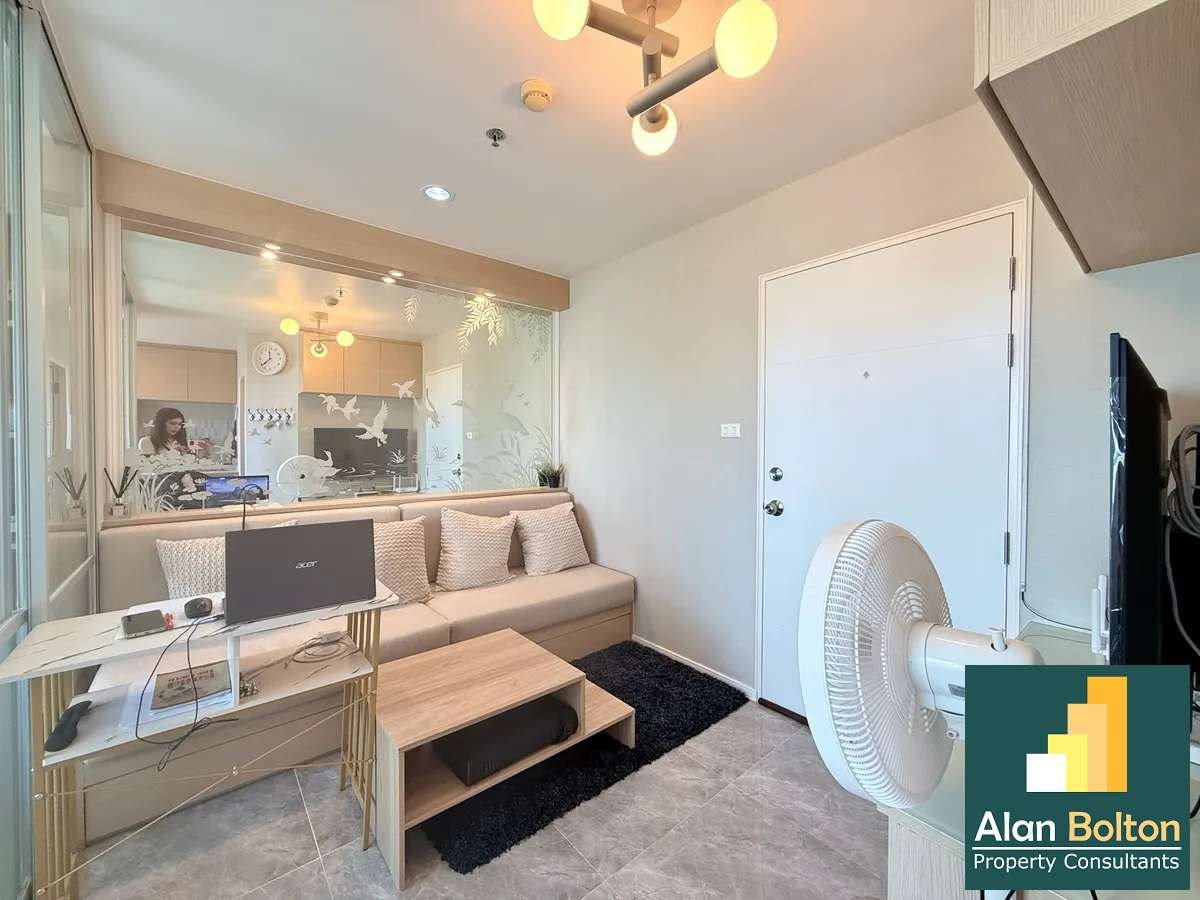 Beach front Jomtien for rent photo 13