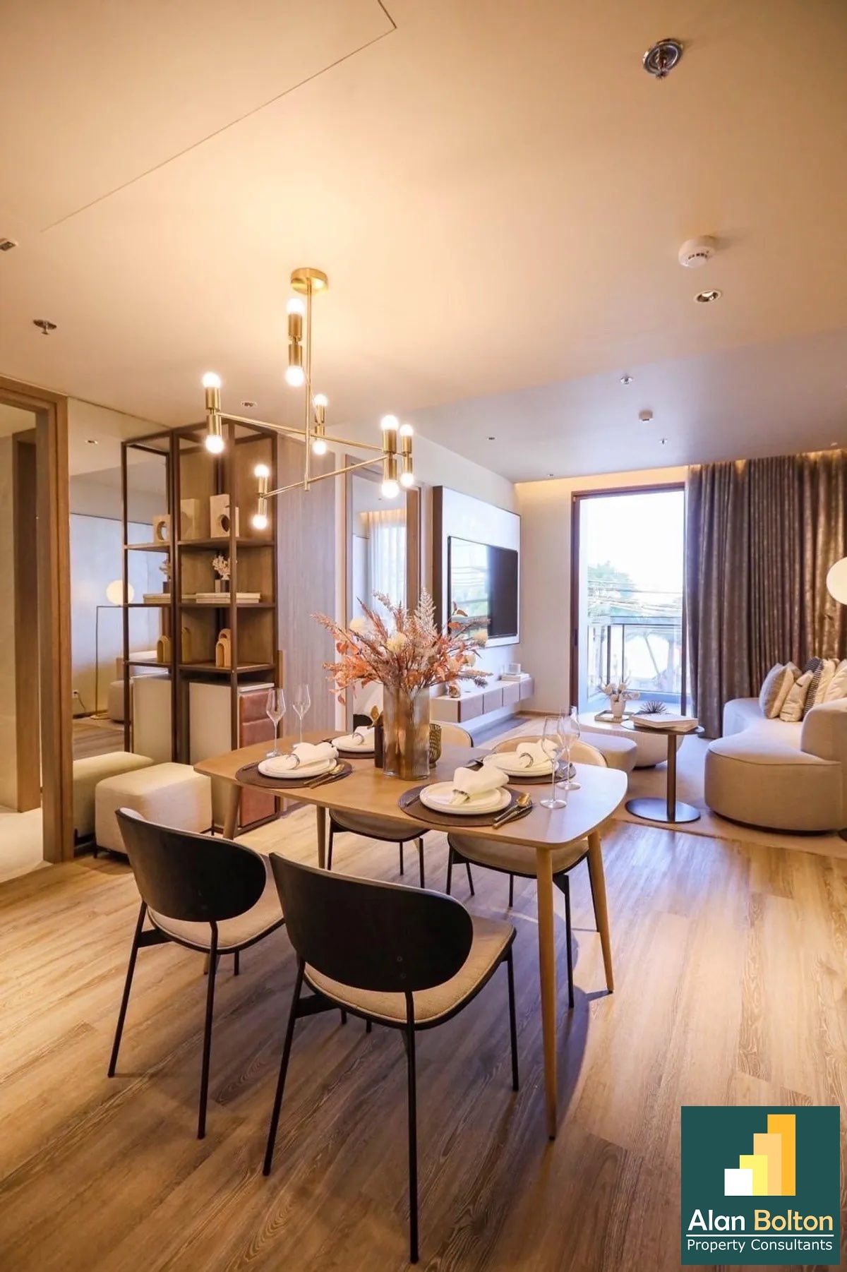 2 bedroom condo for sale in Arom Jomtien photo 8