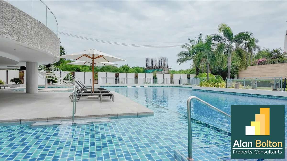 2 Bedroom 2Bathroom at  La Royal Beach Condo photo 2