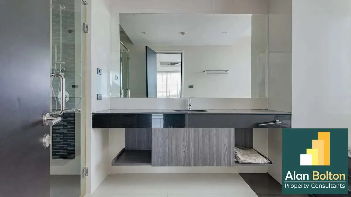2 Bedroom 2Bathroom at La Royal Beach Condo photo 8