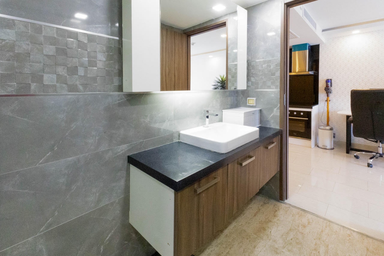 Pool View Grand Avenue Condo for Sale photo 29